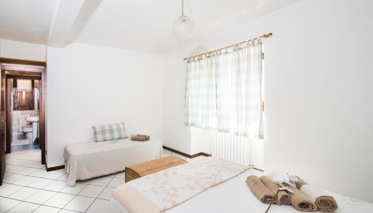 Casa Vacanze Linda Gera Lario Buitenkant foto