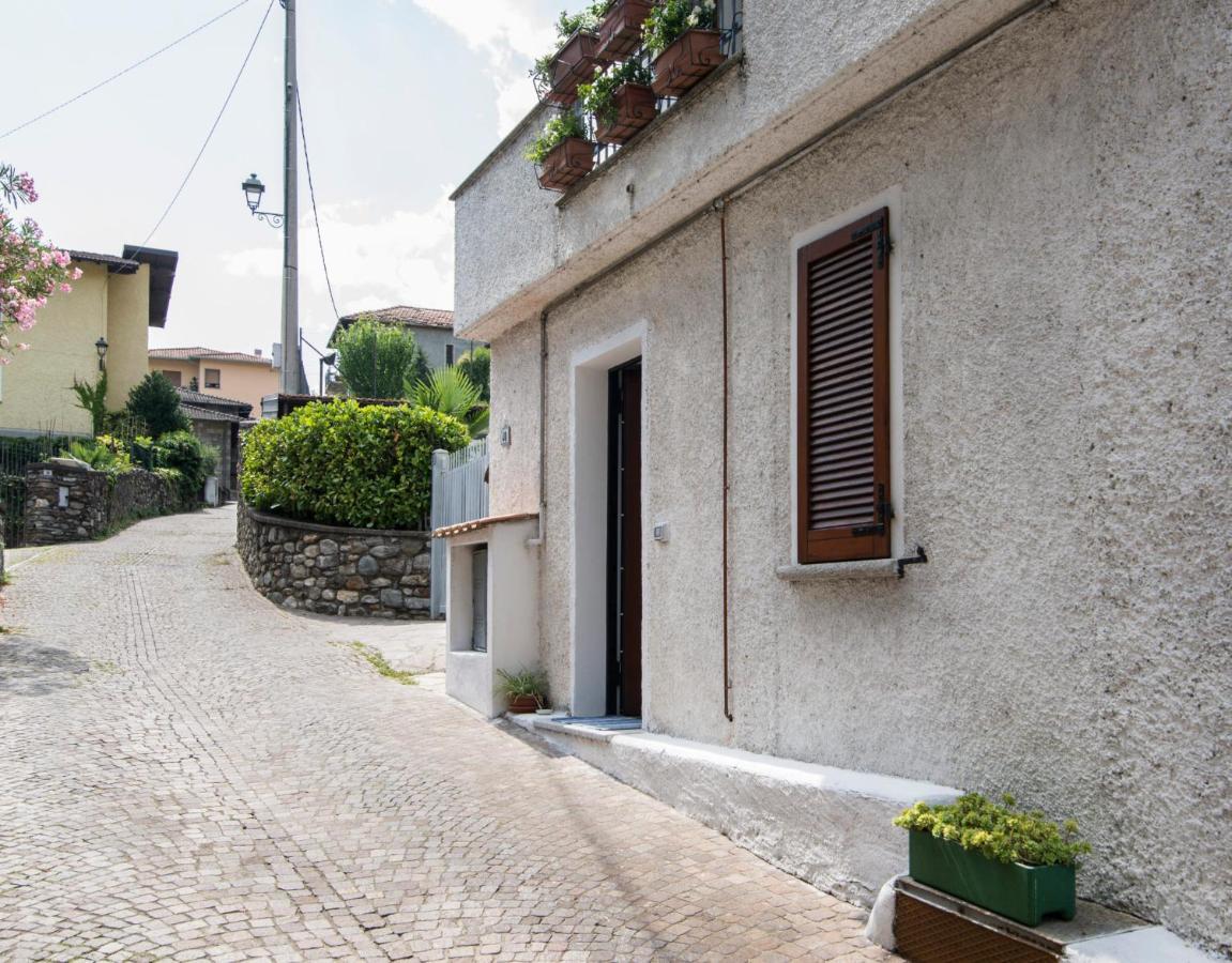 Casa Vacanze Linda Gera Lario Buitenkant foto