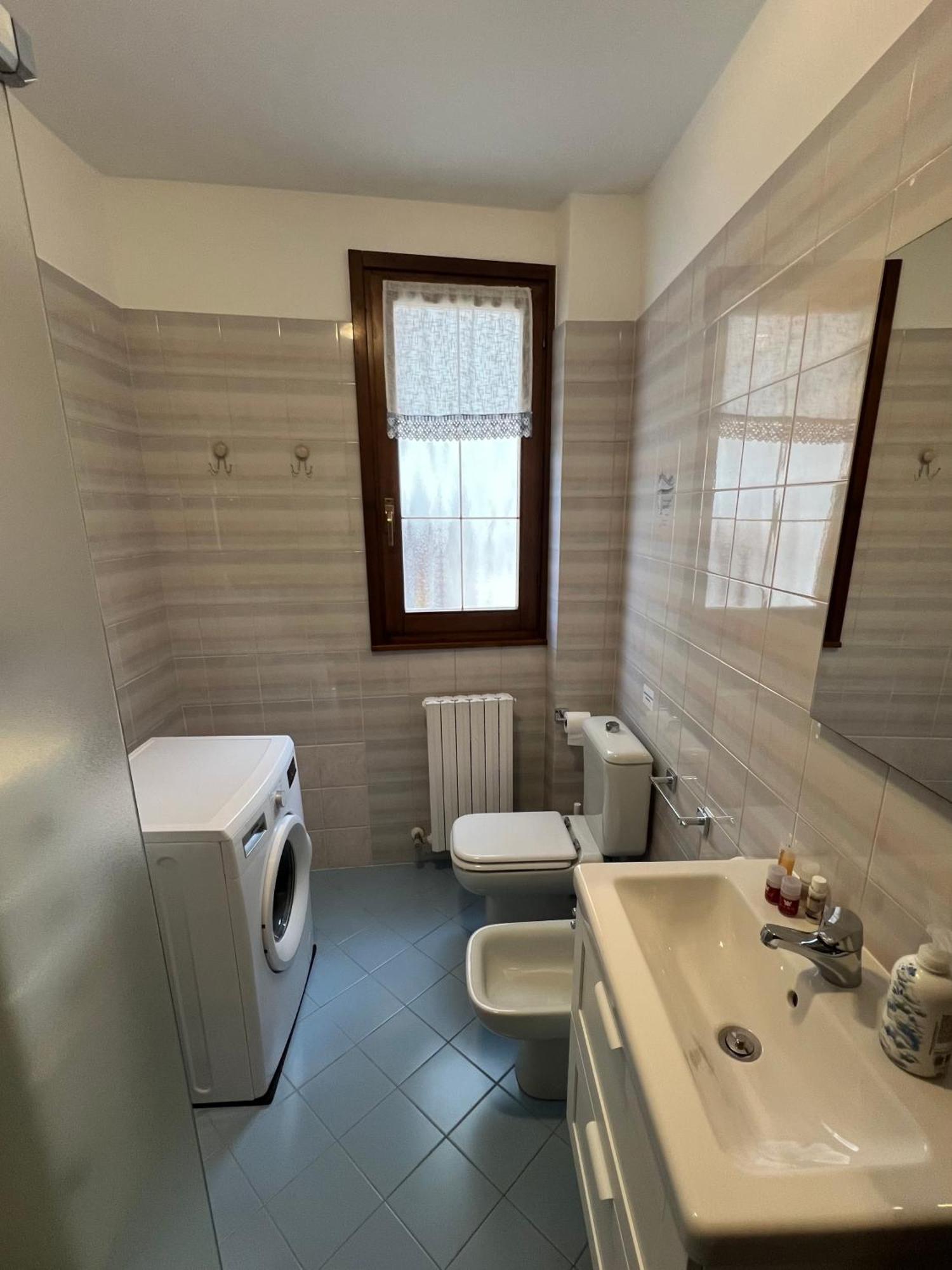 Casa Vacanze Linda Gera Lario Buitenkant foto